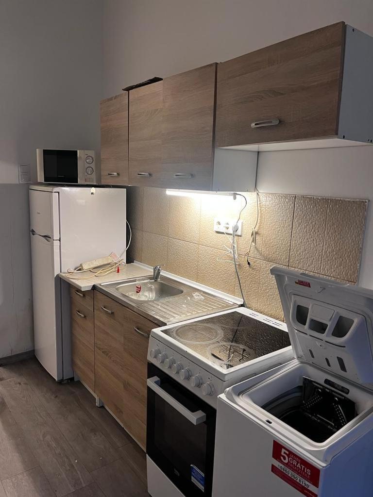 Fantomas*** N3 City Center Apartments 2 Bedroom + Living Room Apartment Szombathely Kültér fotó